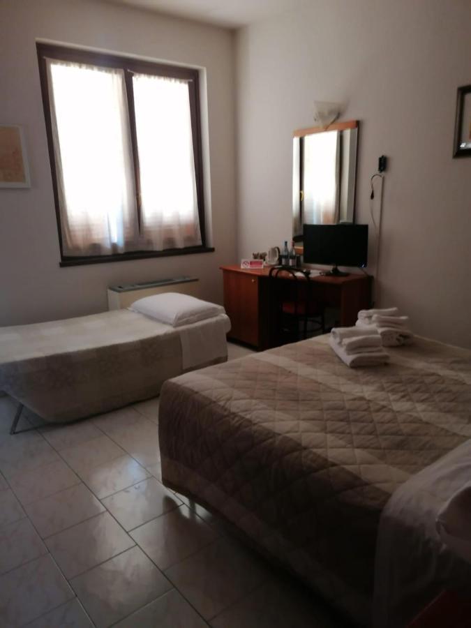 Il Leone D'Oro Hotel Telgate Exterior photo