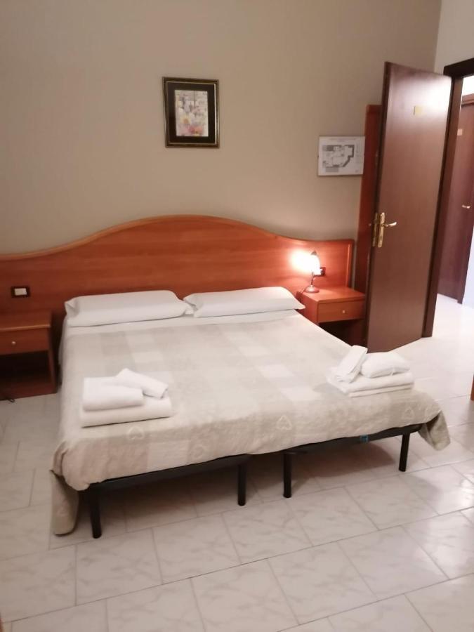 Il Leone D'Oro Hotel Telgate Exterior photo